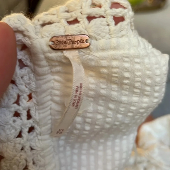 Free People Megan Chunky Knit Open Back Peasant Boho Festival Blouse - Picture 4 of 6